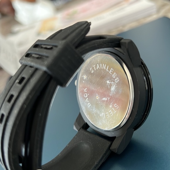 Watch - Picture 5 of 9